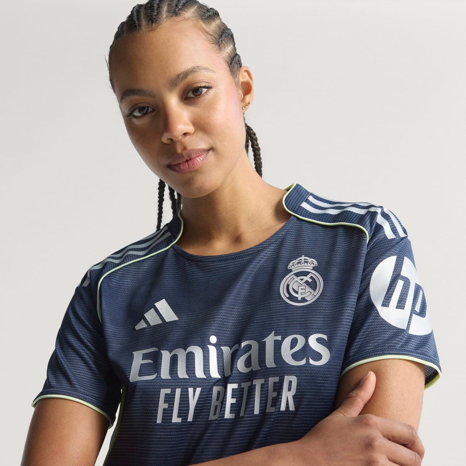 Real Madrid Women's 25/26 Player Away Jersey - Image 6